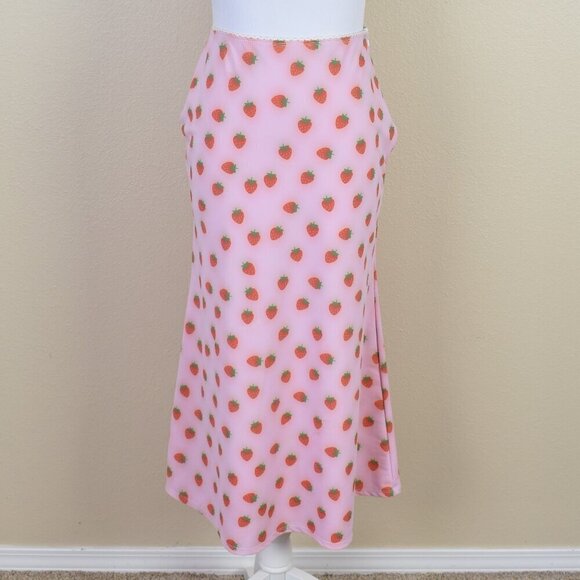Omighty Strawberry Midi Skirt - S - Picture 2 of 10